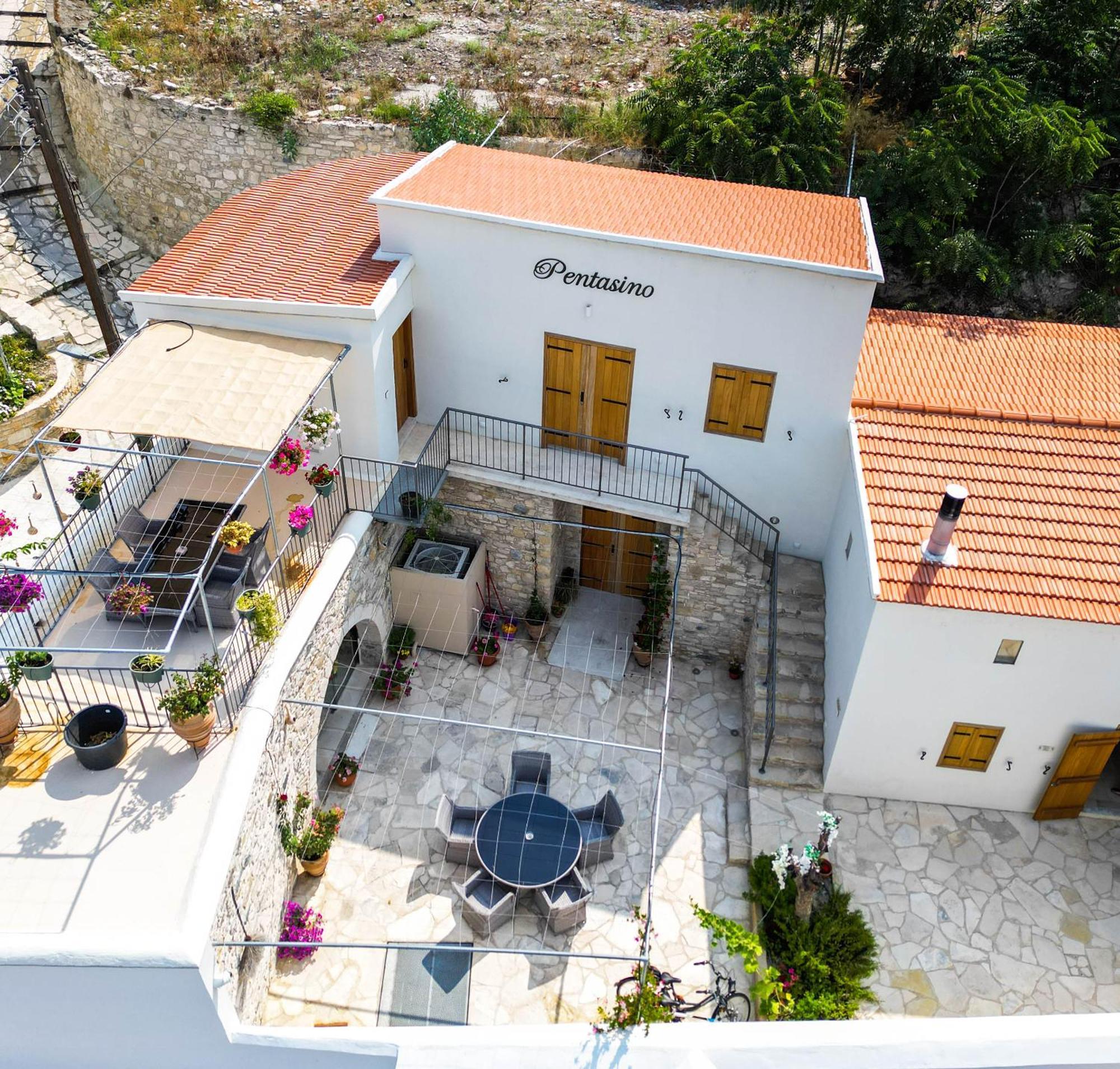 Pentasino Traditional House Agios Theodoros Exterior foto